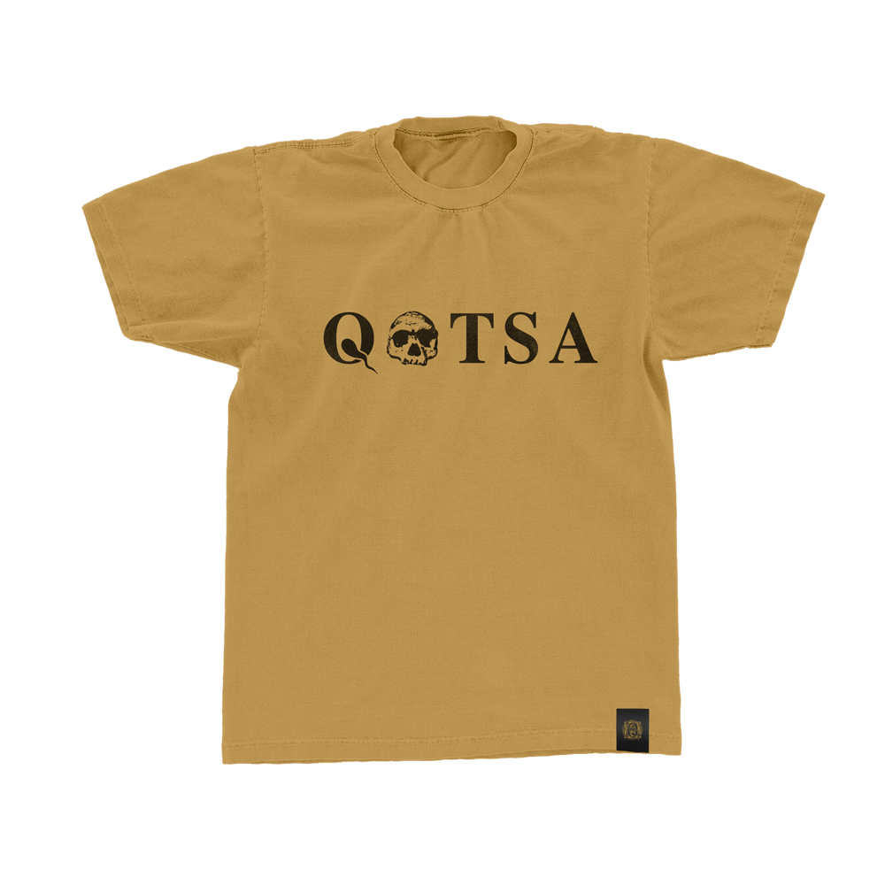 Queens Of The Stone Age - Alive In The Catacombs T-Shirt (Gold)